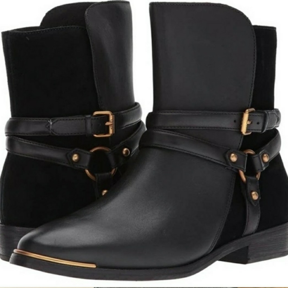 UGG Kelby Harness Buckle Ankle Boots in Black leather & sued SIZE 6.5